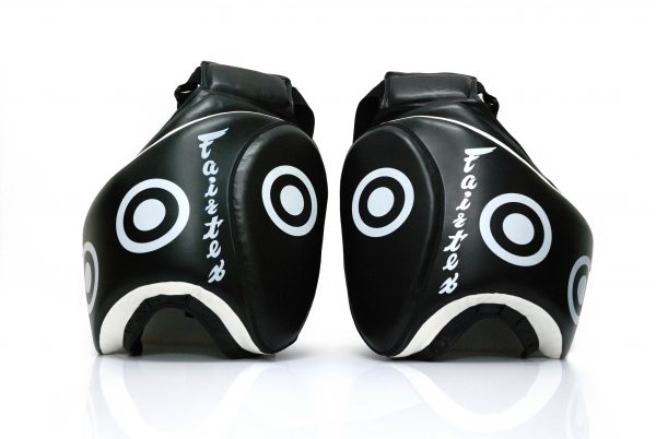 Fairtex Thigh Pads Black-TP3