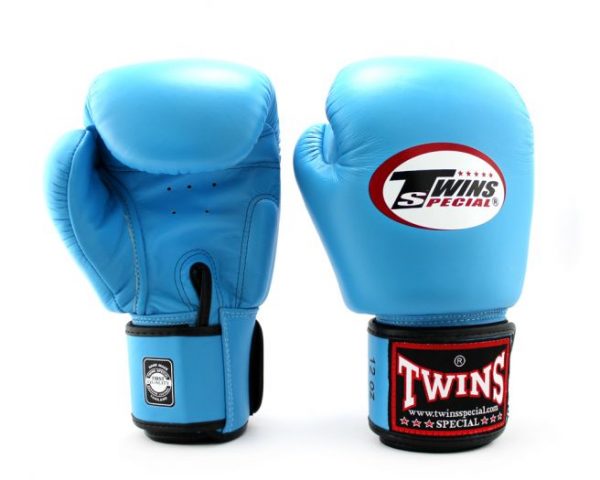 BGVL3 Light Blue Gloves - Twins